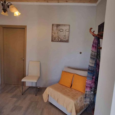 Teta'S Holiday Home Melikia Ngoại thất bức ảnh