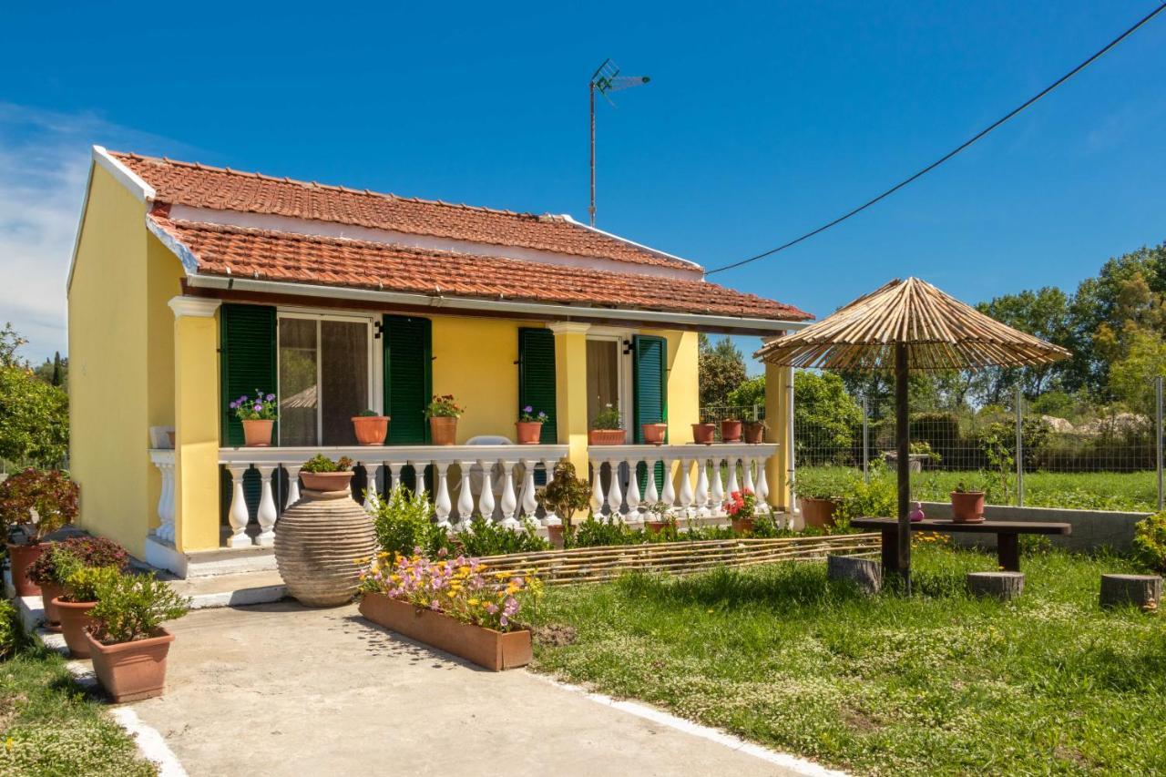 Teta'S Holiday Home Melikia Ngoại thất bức ảnh