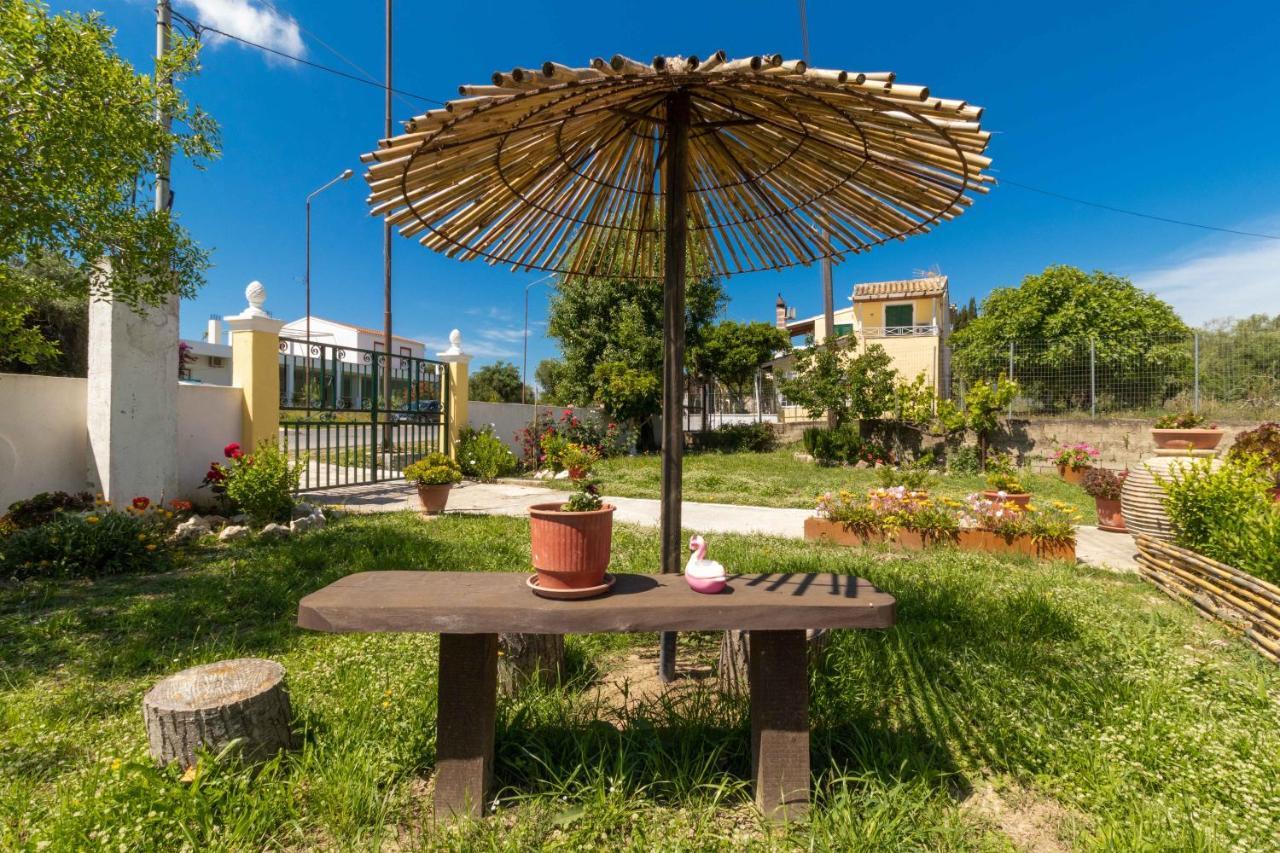 Teta'S Holiday Home Melikia Ngoại thất bức ảnh