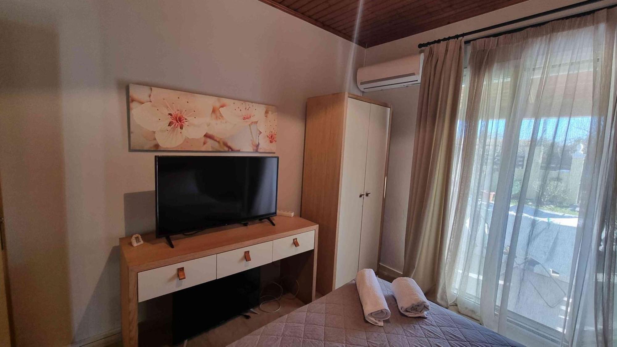Teta'S Holiday Home Melikia Ngoại thất bức ảnh
